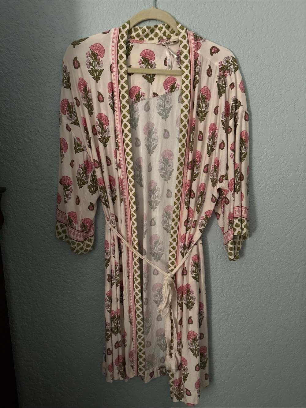 Soma Cool Nights Size L/XL Ivory Floral Robe Rope Tie Belt Rayon Blend